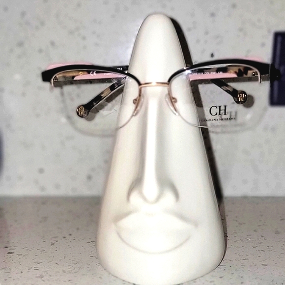 NWOT Carolina Herrera Pretty in Pink Opthalmic